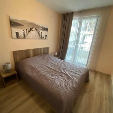 Apolon - Beautiful 400 M To The Apartment *