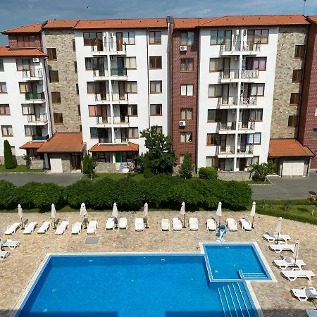 Apolon - Beautiful 400 M To The *