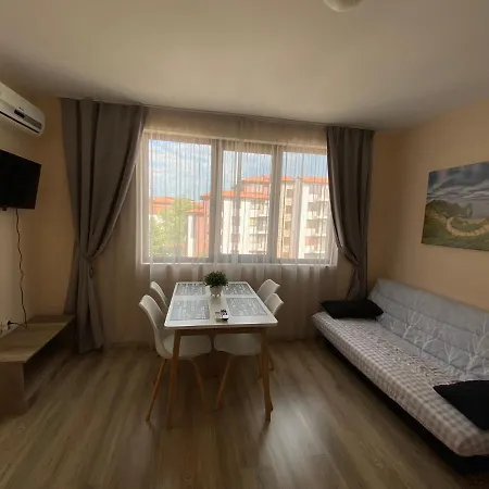 Apolon - Beautiful 400 M To The Apartment *